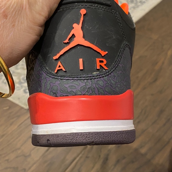 Jordan Men's Sneakers in Black and Orange - Picture 6 of 6
